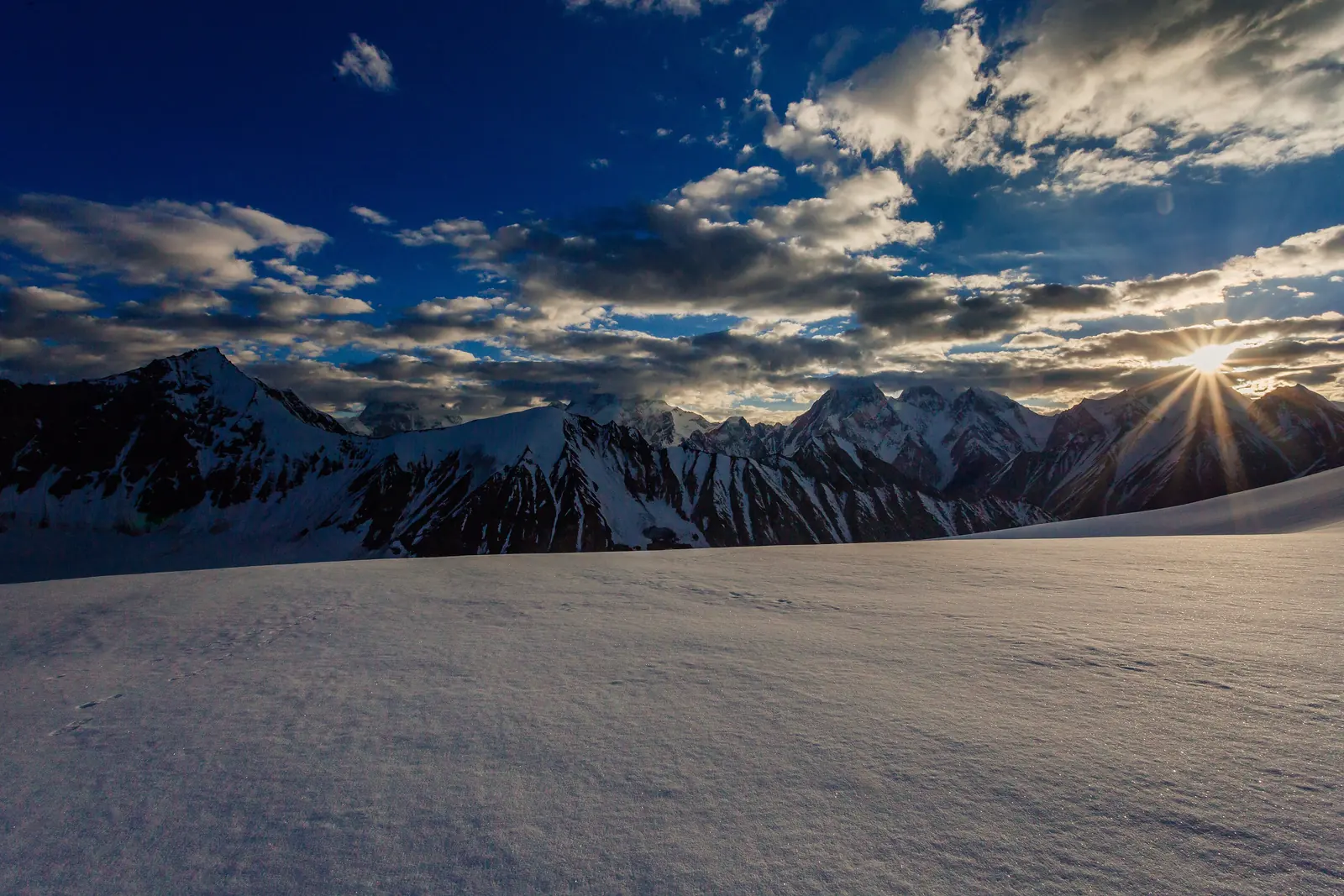 Sunrise on the snowfield below Gondogoro La (5,585 m)