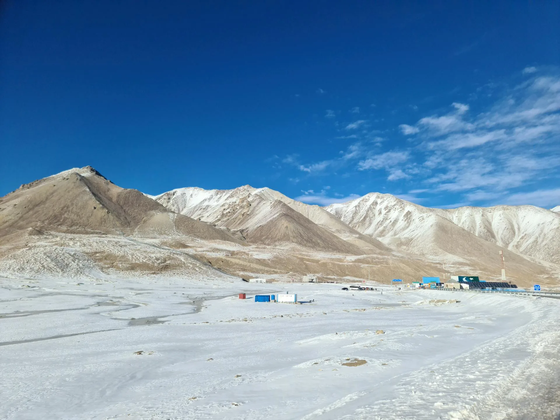 Snowy mountains at Khunjerab Pass